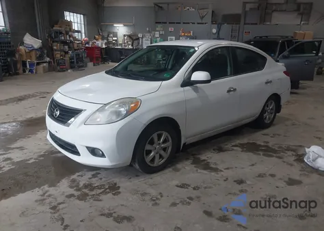 2013 Nissan Versa 1.6 Sl из США, поврежденный, VIN 3N1CN7AP2DL884635